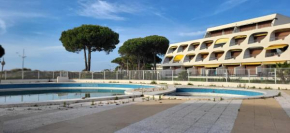 L'Escale Plage at the end of the Gardens Beach and the swimming pool